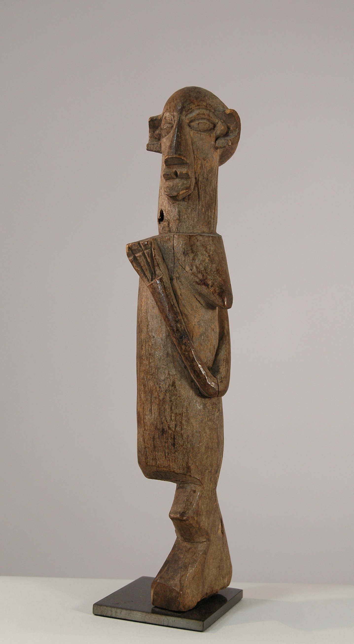 Yaka figure <em>m-mbwoolu-tsyo</em>