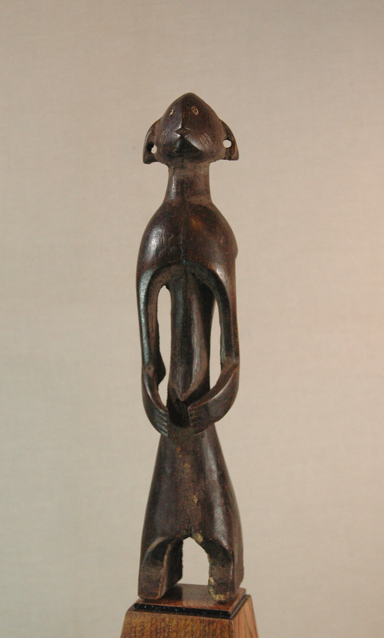 Mumuye figure